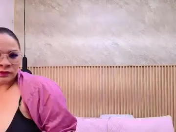 big_tits_in_your_face from chaturbate