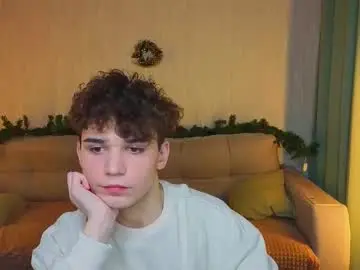 Chaturbate Best live sex cam show of boicute