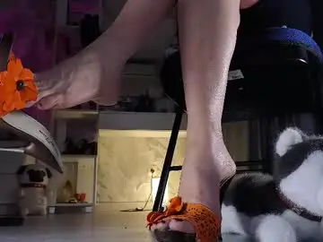 Chaturbate Free Live Porn of feet_heelss