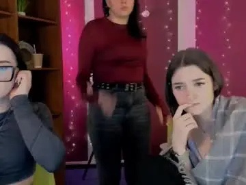 Chaturbate Live Sex Cam of astra_opal