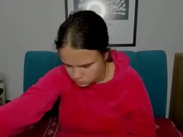 Chaturbate Sex Chat of adelecruzz