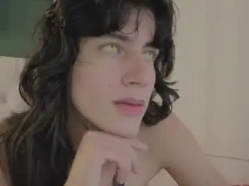 Chaturbate Live Sex Cam of devils_cry_