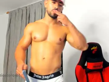 Chaturbate Sex Chat of ezzio_scolaro