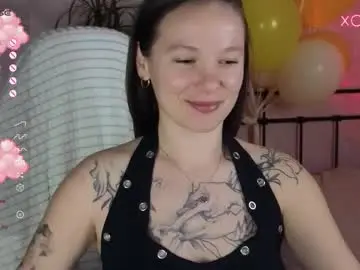 Chaturbate Live Sex Cam of lil_luna_x