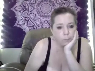 Chaturbate Live Sex Cam of playfulmaryjane2017