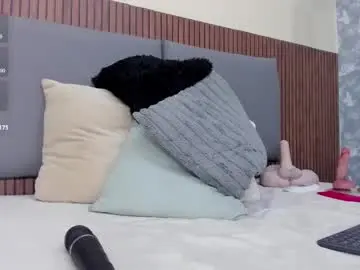 Chaturbate Adult Webcam of emillyharper_