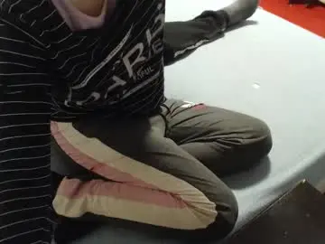 Chaturbate Live Sex Cam of hornycouple21x