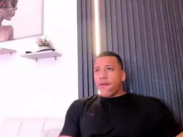 Chaturbate Free Live Porn of tom_muscle1