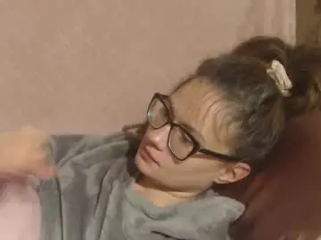 Chaturbate Live Sex Cam of candylady13