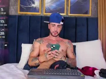 Chaturbate Private Sex Chat of darwin_horny