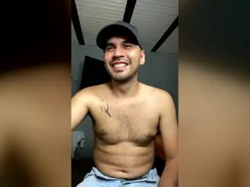 Chaturbate Adult Webcams of hamiltong12