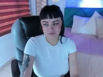 Chaturbate Live Sex Cam of antonela_vargas