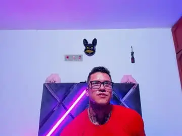 Chaturbate Adult Webcams of arnold_sexy_hot98
