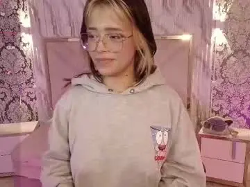 Chaturbate Free Live Porn of mavis_tay