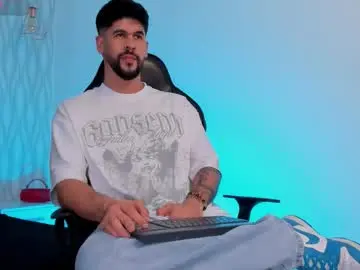 Chaturbate Live Sex of petesevans_1