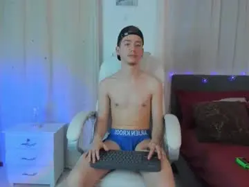 Chaturbate Nude Webcam of thiago_james69