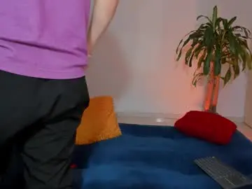 Chaturbate Free Porn Cam of ares_johnsonn