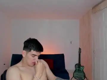 Chaturbate Sex Cam of ares_johnsonn