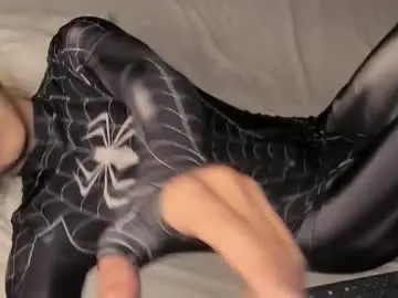 Chaturbate Watch Live Sex Cams of oliiverr22