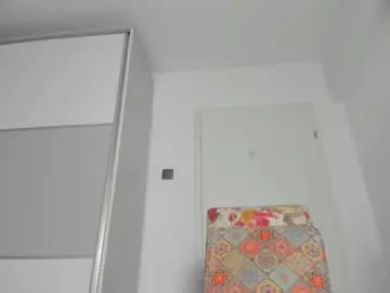 Chaturbate Live Sex Cam of snow_flakee