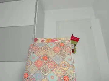 Chaturbate Live Sex Cam of snow_flakee