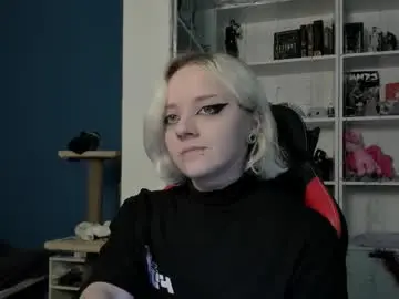 Chaturbate Live Sex Cam of holy_mistresss