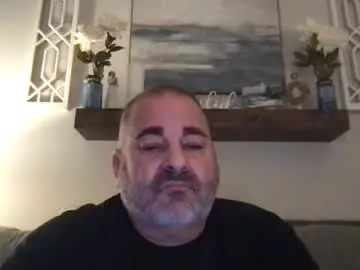 Chaturbate Live Sex Cam of bigp33