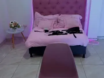 Chaturbate Best live sex cam show of pradaw