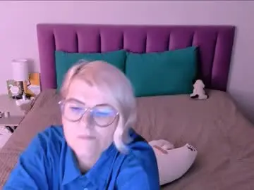 Chaturbate Live Sex Cam of sabrinamacmarren