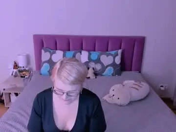 Chaturbate Live Sex Cam of sabrinamacmarren