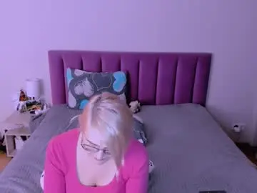 Chaturbate Watch Live Sex Cams of sabrinamacmarren