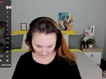 Chaturbate Free Porn Cam of red_naughtyfox