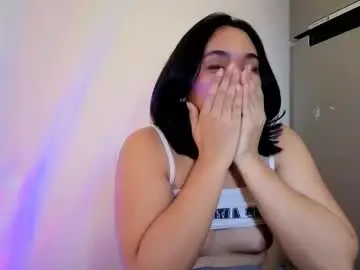 Chaturbate Live Sex Cam of lovely_kurtny04