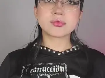 Chaturbate Live Sex Cam of maddyghost