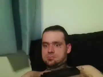 Chaturbate Free Porn Cam of dirtydieseldaddy307