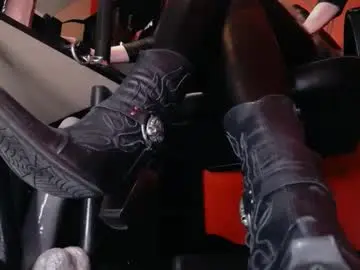 Chaturbate Sex Cam of goddessmidnight