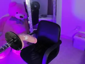 Chaturbate Sex Cam of ibbiebennett_1