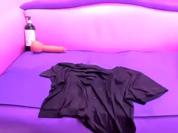 Chaturbate Live Sex Cam of mommy_dirty_squirt
