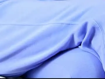 Chaturbate Live Sex Cam of sarra_ray