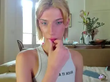 Chaturbate Best live sex cam show of sn0wcat