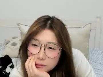 charlottelin from chaturbate