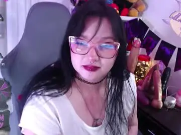 Chaturbate Live Sex Cam of lilomoon69