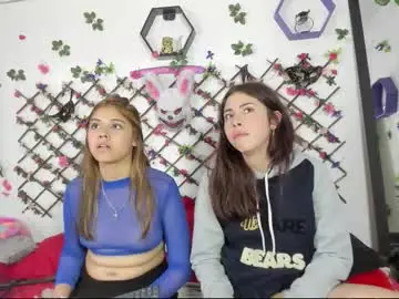 playful_giirls from chaturbate