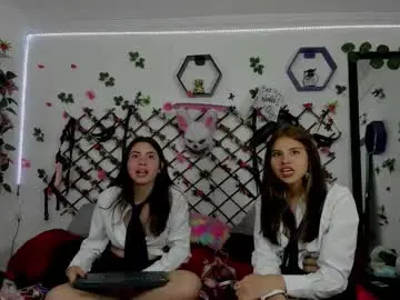 Chaturbate Adult Video Chat of playful_giirls