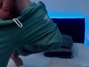 Chaturbate Watch Live Sex Cams of ray_weed