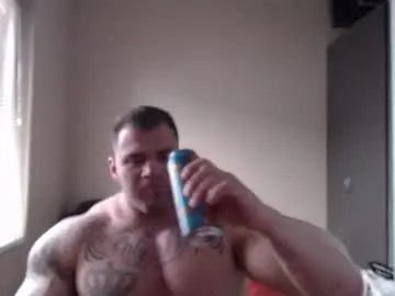 Chaturbate Live Porn of jackyhuge