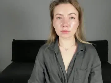 Chaturbate Live Sex Cam of mia_luxx92