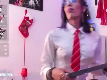 Chaturbate Live Sex Cam of miss_nicolesds