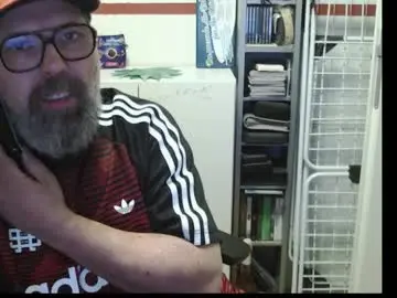 womenizzeer from chaturbate