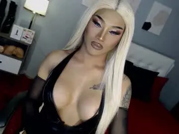 Chaturbate Free Porn Cam of your_truly_goddess143